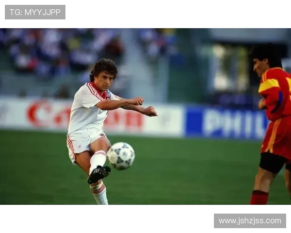 八七年足球明星的辉煌岁月与传奇故事回顾 八七年足球明星的辉煌岁月与传奇故事回顾