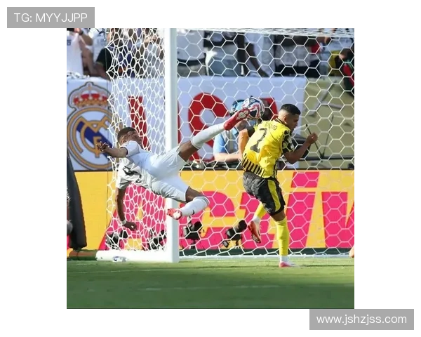 我最崇拜的足球明星及其对我的影响与启示 我最崇拜的足球明星及其对我的影响与启示